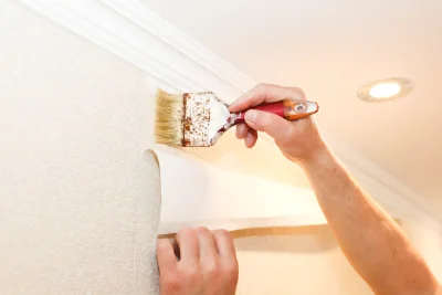 Pose de papier peint à la Flèche — revêtements muraux et toiles de verre